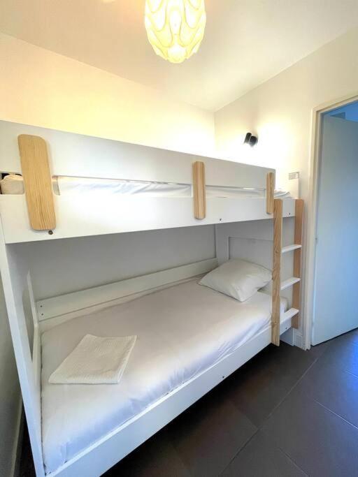 Cottage Bord De Mer เลอปูลีแกน ภายนอก รูปภาพ